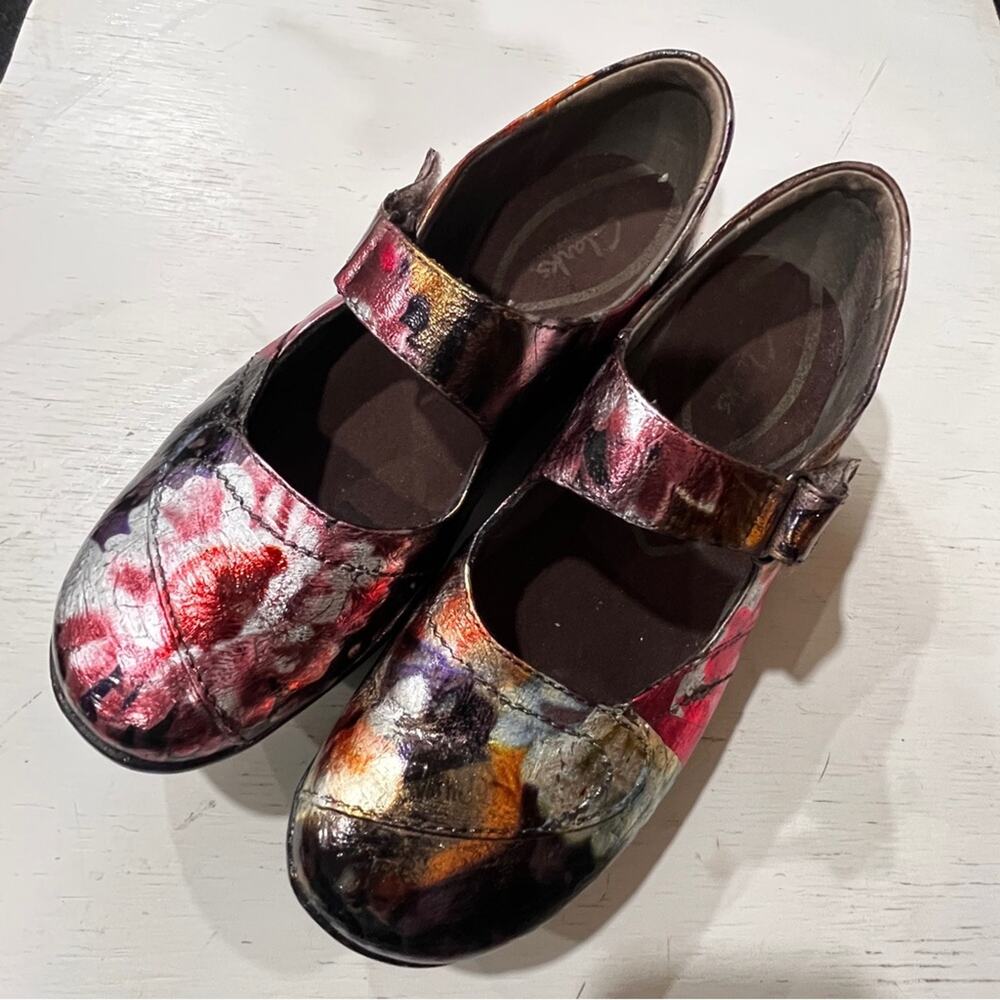 Unique custom foiled floral Clarks Mary Jane’s indie size 8.5